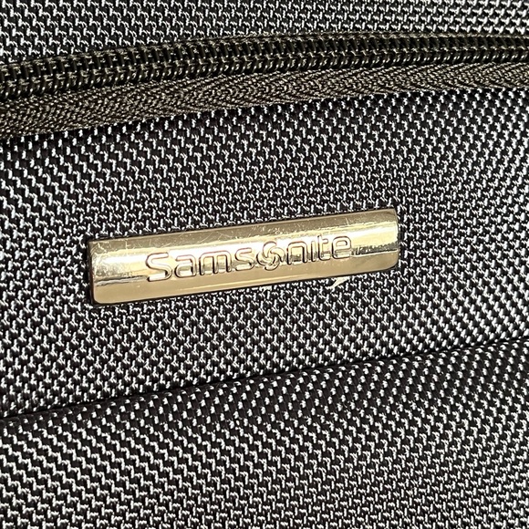 NWOT blue samsonite xenon 3.0 checkpoint friendly backpack. New wave loans logo. - Picture 11 of 16